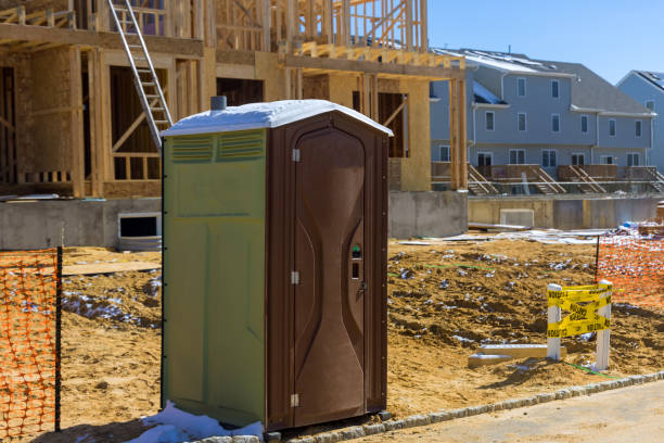 Porta potty delivery and setup in Little Silver, NJ